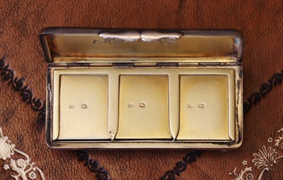 Lot 73 - A silver stamp box