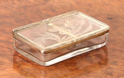 Lot 148 - A glass stamp box