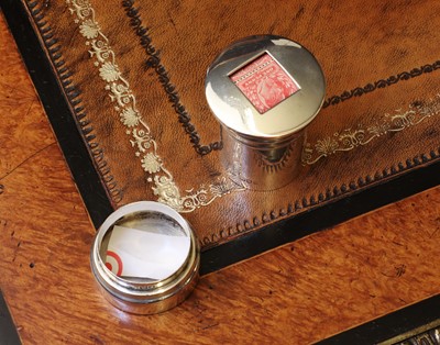 Lot 77 - A novelty silver stamp dispenser