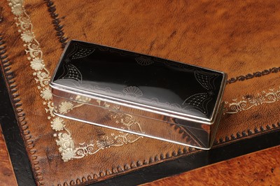 Lot 71 - A silver and tortoiseshell piquework stamp box
