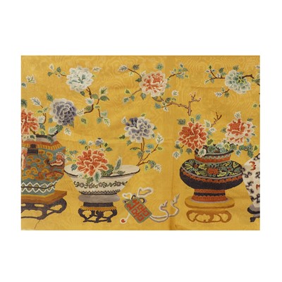 Lot 371 - A Chinese textile