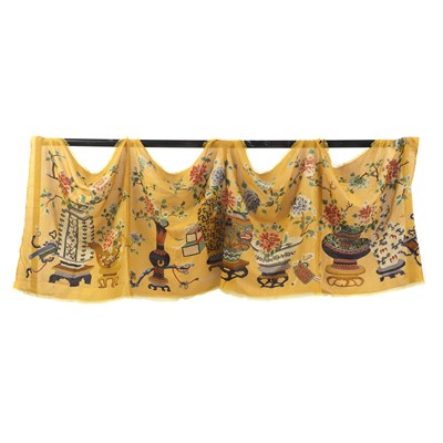 Lot 371 - A Chinese textile