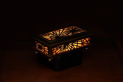 Lot 98 - A Tiffany Studios 'Pine Needle' pattern stamp box