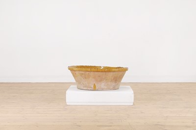 Lot 72 - A large slipware earthenware bowl