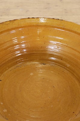 Lot 72 - A large slipware earthenware bowl
