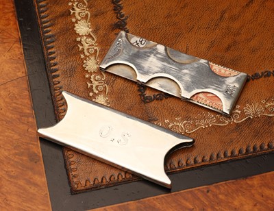 Lot 90 - A Victorian silver sliding action stamp case