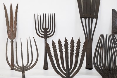 Lot 362 - A collection of wrought-iron eel spearheads