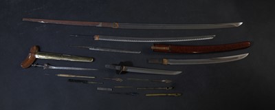 Lot 45 - A collection of Japanese blades