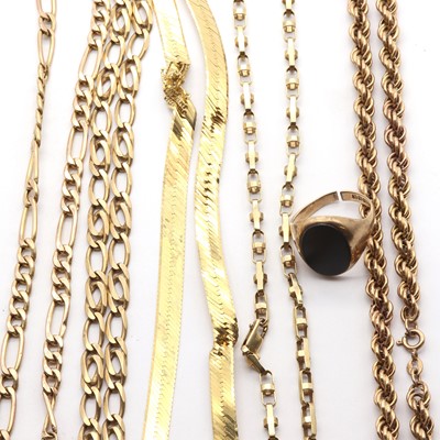 Lot 1318 - A group of gold jewellery