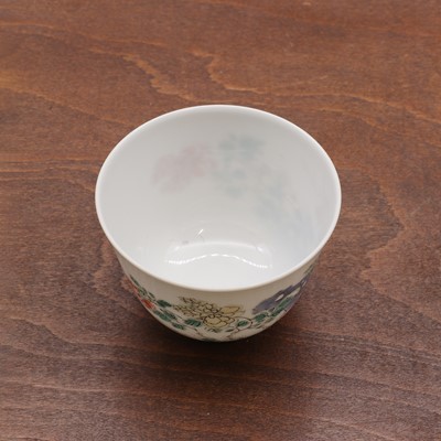 Lot 56 - A Chinese wucai cup