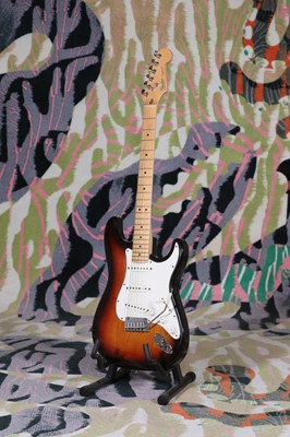 Lot 266 - A 1989 Fender Stratocaster electric guitar
