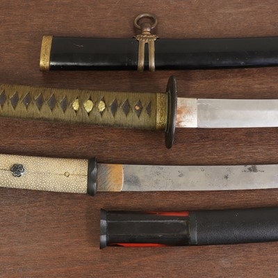 Lot 318 - A Japanese wakizashi