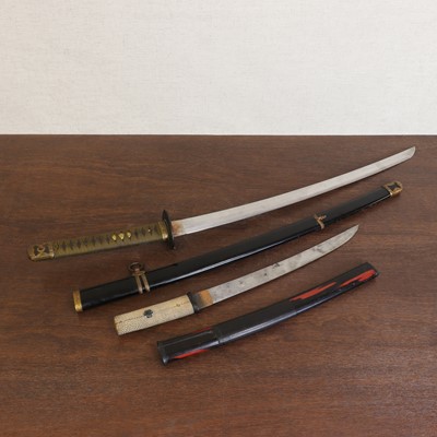 Lot 318 - A Japanese wakizashi
