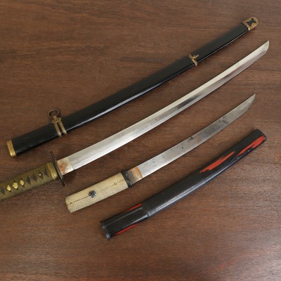 Lot 318 - A Japanese wakizashi