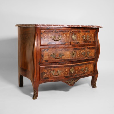 Lot 76 - A walnut, rosewood and marquetry commode