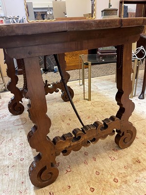 Lot 173 - A fruitwood side table