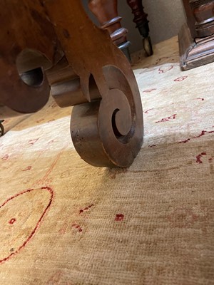 Lot 173 - A fruitwood side table
