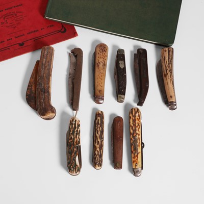 Lot 25 - A collection of ten penknives
