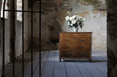 Lot 31 - A George I walnut chest of drawers