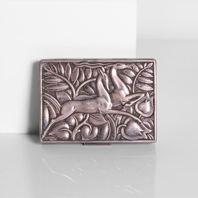Lot 41 - An Art Deco silver compact