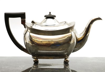 Lot 16 - A silver teapot