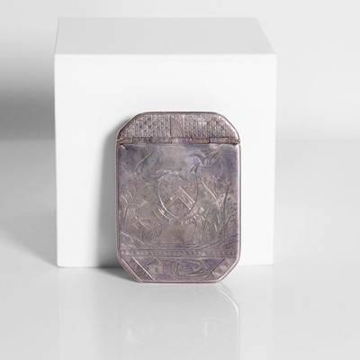 Lot 34 - A silver snuffbox