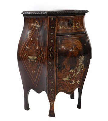 Lot 330 - A bombe commode