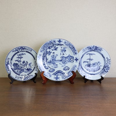 Lot 54 - A collection of three Chinese blue and white chargers