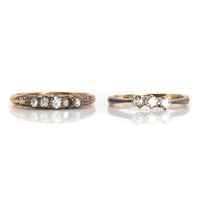 Lot 1240 - Two diamond rings