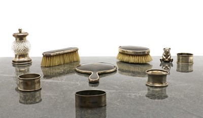 Lot 42 - A collection of silver items