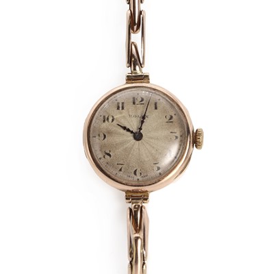 Lot 1451 - A ladies 9ct gold Rolex mechanical bracelet watch, c.1923