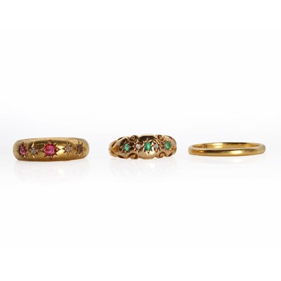 Lot 1277 - Three gold rings
