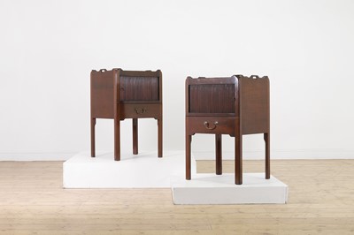 Lot 407 - A pair of mahogany pot cupboards