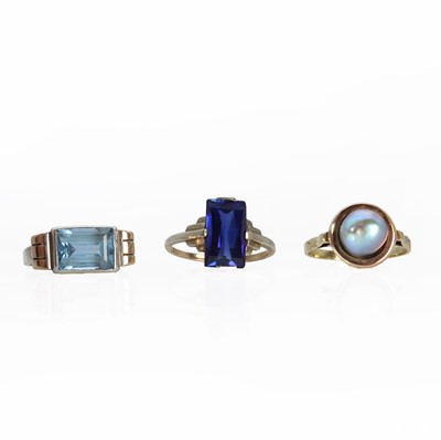 Lot 1283 - Three rings