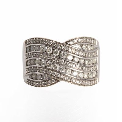 Lot 1110 - An 18ct white gold diamond ring