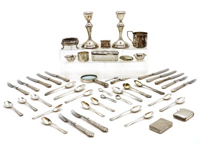 Lot 33 - A collection of silver items