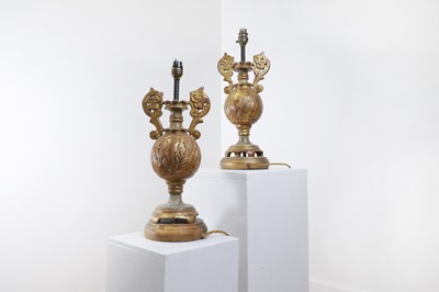 Lot 35 - A pair of giltwood table lamps