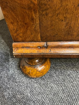 Lot 94 - A William & Mary walnut and marquetry chest of drawers
