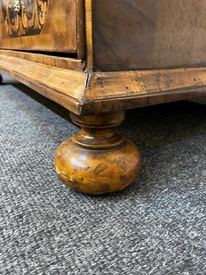 Lot 94 - A William & Mary walnut and marquetry chest of drawers