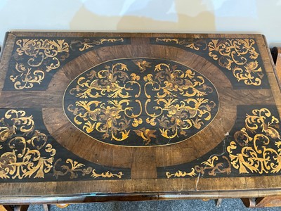 Lot 94 - A William & Mary walnut and marquetry chest of drawers