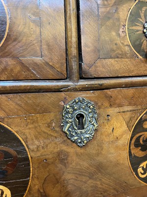 Lot 94 - A William & Mary walnut and marquetry chest of drawers