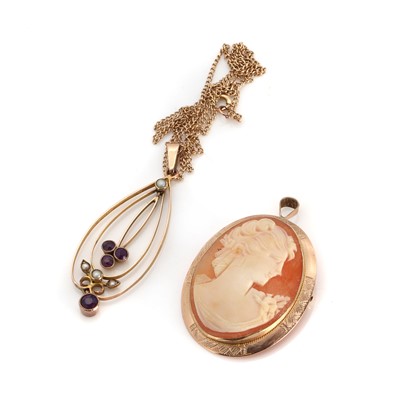 Lot 1264 - An amethyst and seed pearl pendant and a cameo brooch/pendant