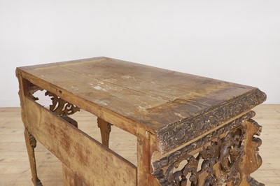 Lot 478 - A Nanban export black-lacquered cabinet