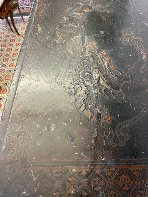 Lot 478 - A Nanban export black-lacquered cabinet