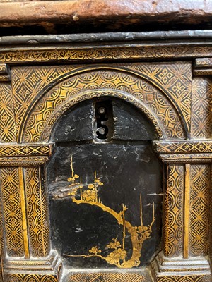 Lot 478 - A Nanban export black-lacquered cabinet