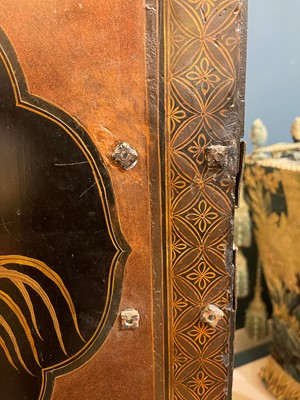 Lot 478 - A Nanban export black-lacquered cabinet