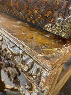 Lot 478 - A Nanban export black-lacquered cabinet