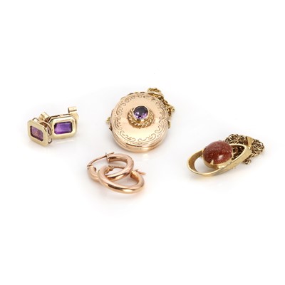 Lot 1341 - A collection of gold jewellery