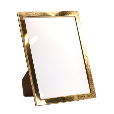 Lot 299 - An Italian gold photo frame