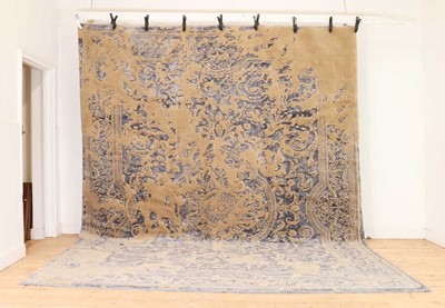 Lot 284 - A Shiraz carpet